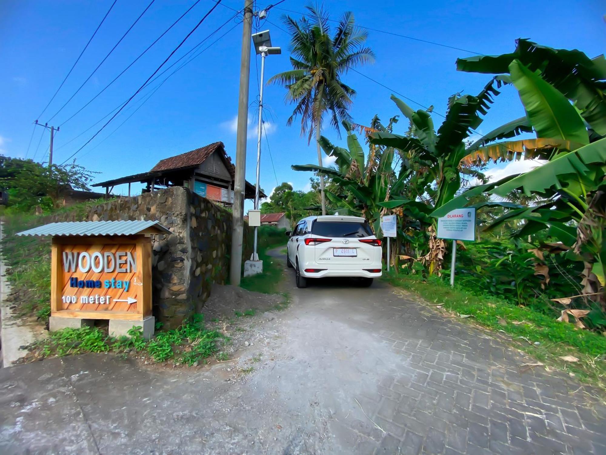 Wooden Kemiren Homestay Banyuwangi Banyuwangi  Exterior photo